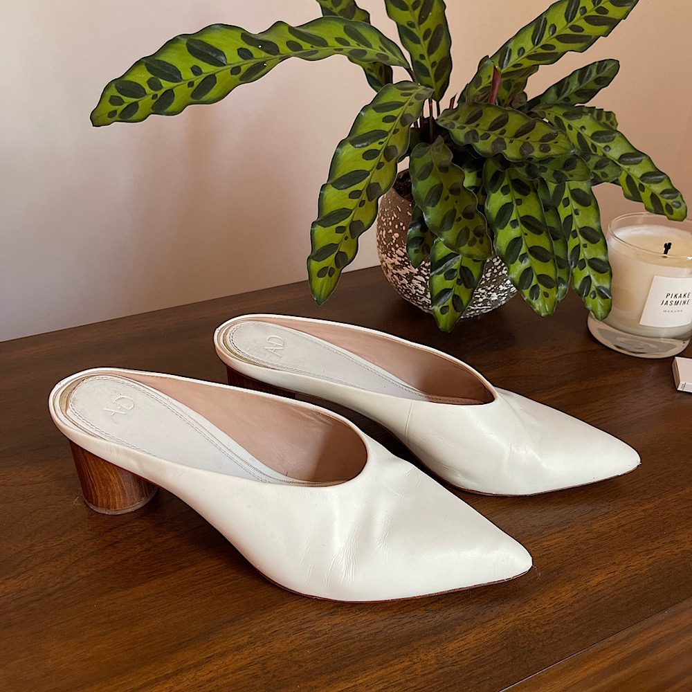 White mule slide shoes